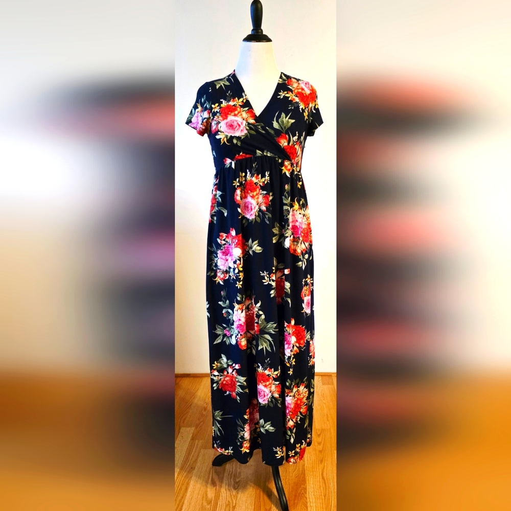 Mother Bee Maternity Short Sleeve Faux Wrap Dress - Size M
